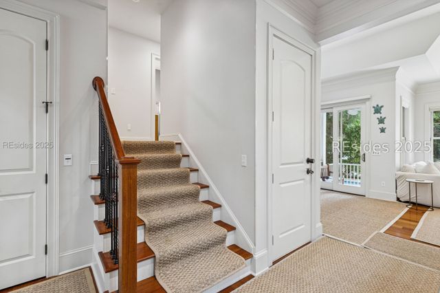 7 Willow Oak Rd W, Hilton Head Island, SC 29928