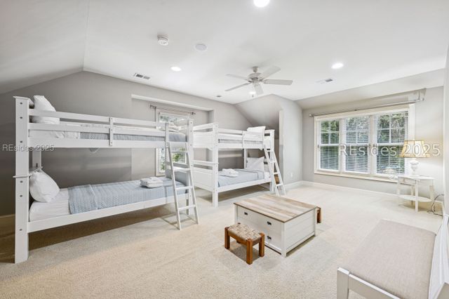 7 Willow Oak Rd W, Hilton Head Island, SC 29928