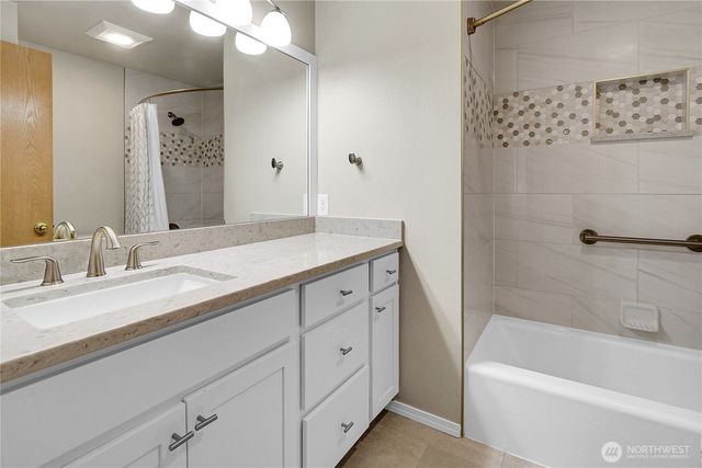 13823 54th Avenue SE, Everett, WA 98208