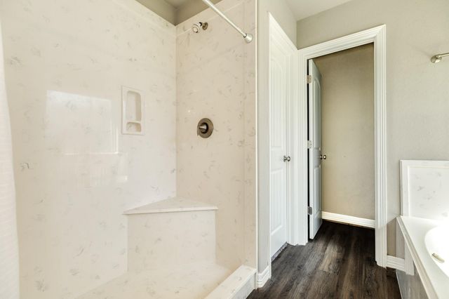 46 Ivy Court, Jones Creek, TX 77541