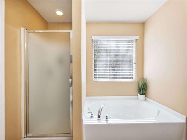 6377 Barker Station Walk, Sugar Hill, GA 30518