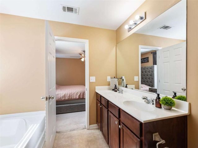 6377 Barker Station Walk, Sugar Hill, GA 30518