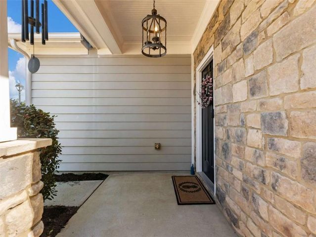 6377 Barker Station Walk, Sugar Hill, GA 30518