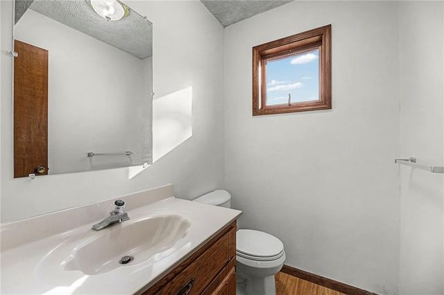 1103 Jeff Circle, Paola, KS 66071