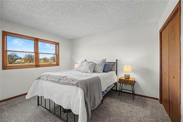 1103 Jeff Circle, Paola, KS 66071