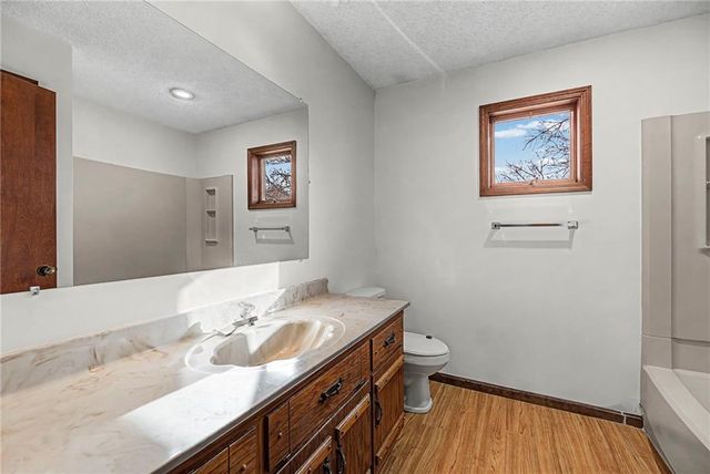 1103 Jeff Circle, Paola, KS 66071