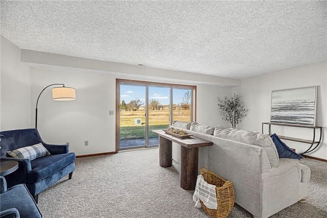 1103 Jeff Circle, Paola, KS 66071