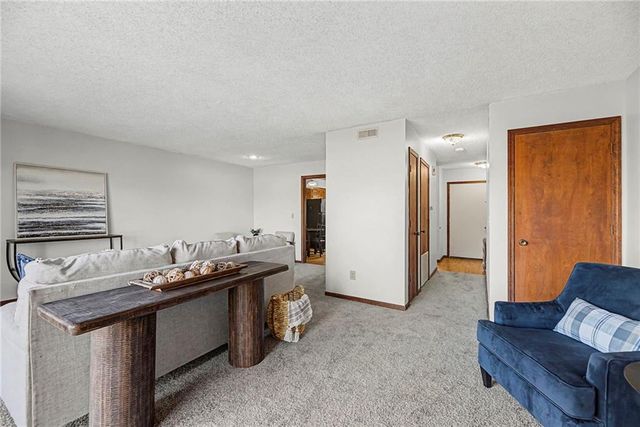 1103 Jeff Circle, Paola, KS 66071