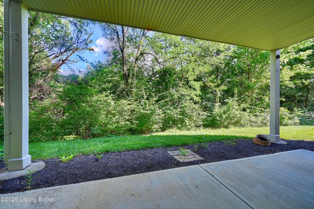 363 Riverbend Dr, Ludlow, KY 41016