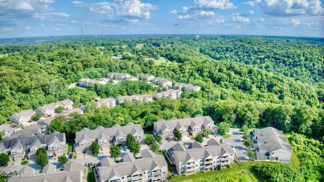 363 Riverbend Dr, Ludlow, KY 41016