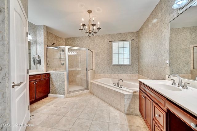 363 Riverbend Dr, Ludlow, KY 41016