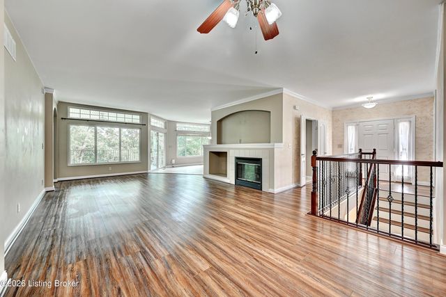363 Riverbend Dr, Ludlow, KY 41016