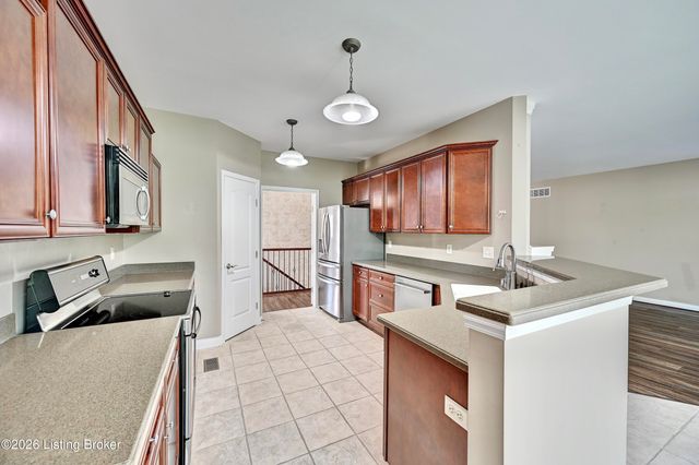 363 Riverbend Dr, Ludlow, KY 41016