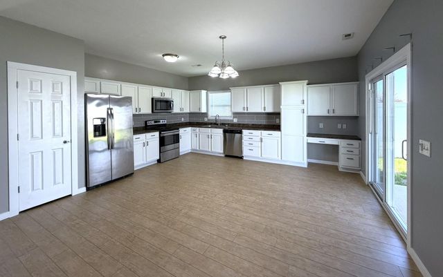 308 KESTREL Court, Council Bluffs, IA 51501