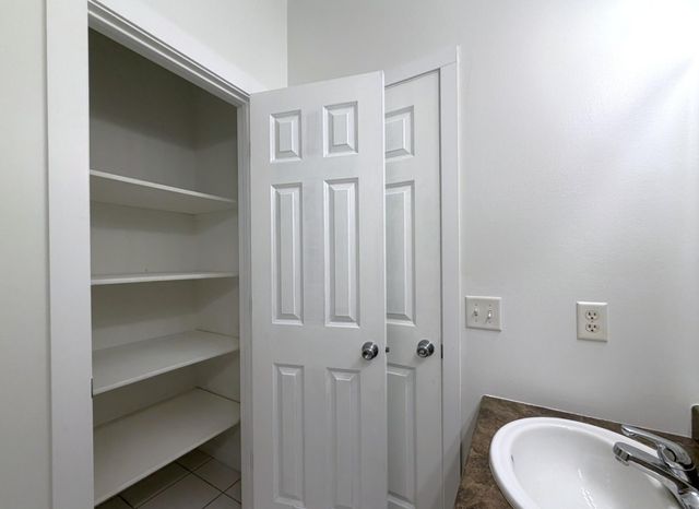 308 KESTREL Court, Council Bluffs, IA 51501