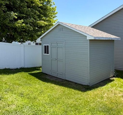 308 KESTREL Court, Council Bluffs, IA 51501