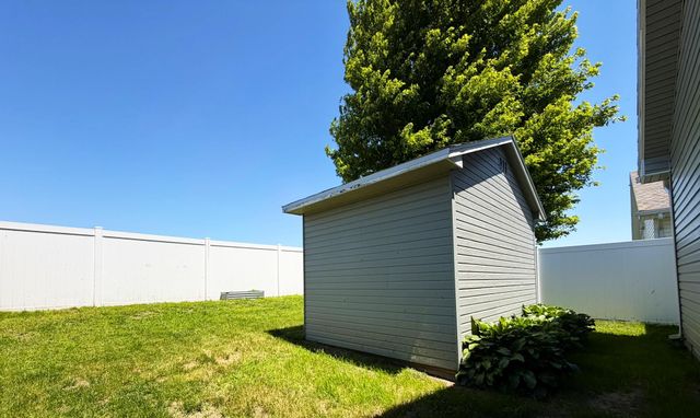 308 KESTREL Court, Council Bluffs, IA 51501