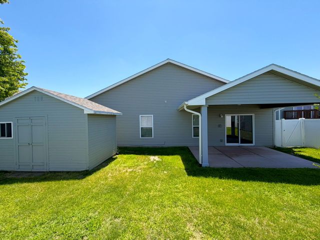 308 KESTREL Court, Council Bluffs, IA 51501