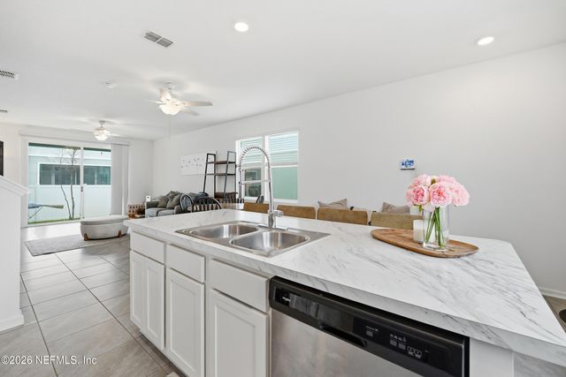 8323 ASTEROID Street, Jacksonville, FL 32256