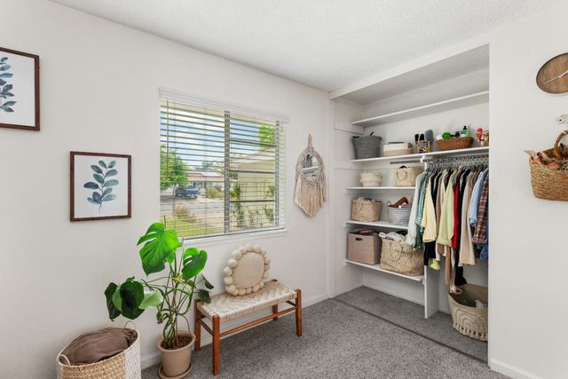 10828 Ambassador Dr, Rancho Cordova, CA 95670