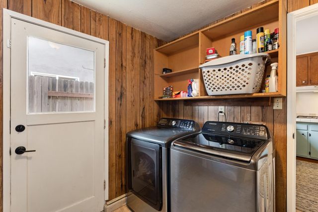 10828 Ambassador Dr, Rancho Cordova, CA 95670
