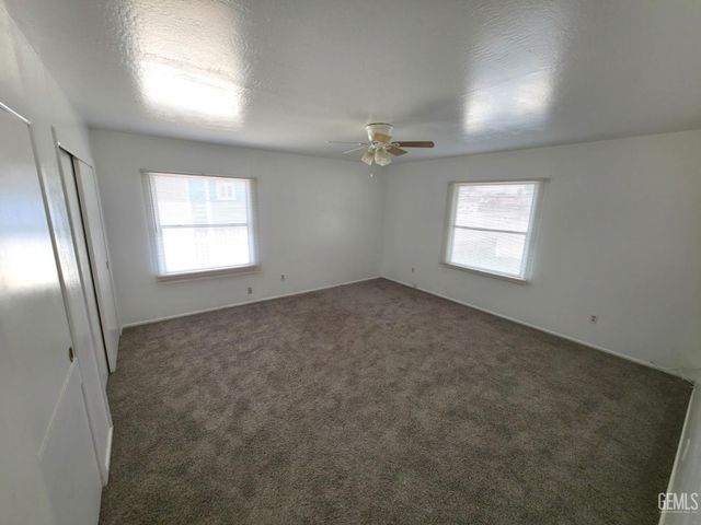 6317 Tallman Avenue, Bakersfield, CA 93308