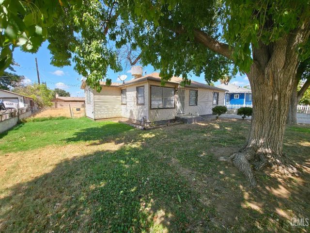 6317 Tallman Avenue, Bakersfield, CA 93308