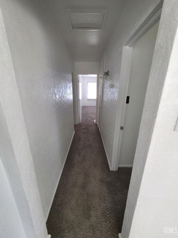 6317 Tallman Avenue, Bakersfield, CA 93308