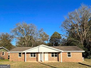 1135 Bowman Street, Macon, GA 31217