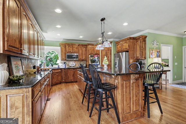 4638 Cardinal Ridge Way, Flowery Branch, GA 30542