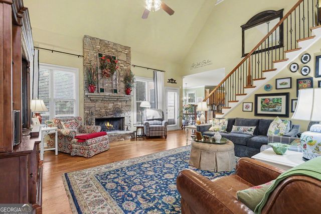 4638 Cardinal Ridge Way, Flowery Branch, GA 30542