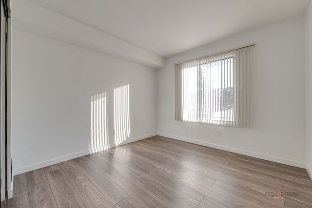 800 Brook Drive 1, Streamwood, IL 60107