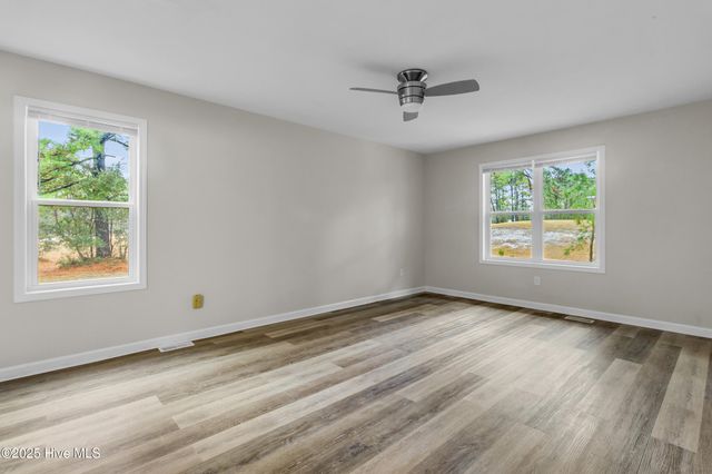 1106 Navidad Bank Court, New Bern, NC 28560