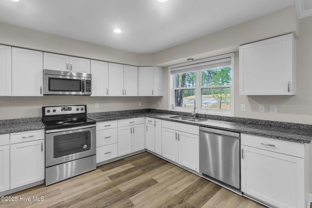 1106 Navidad Bank Court, New Bern, NC 28560