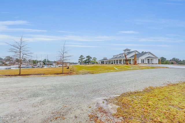 1106 Navidad Bank Court, New Bern, NC 28560