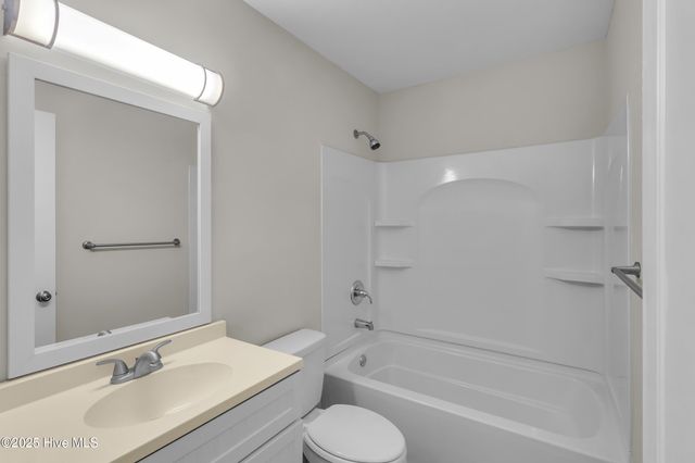 1106 Navidad Bank Court, New Bern, NC 28560