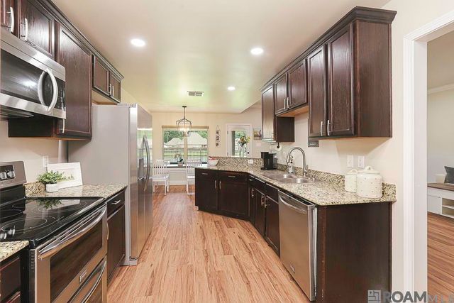 11465 Rossow Ct, Denham Springs, LA 70726