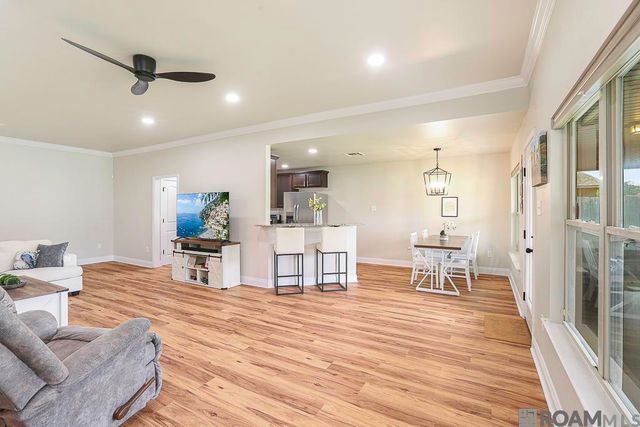 11465 Rossow Ct, Denham Springs, LA 70726