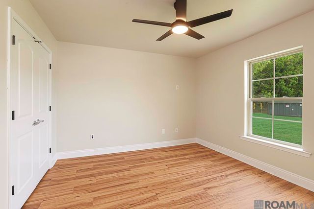 11465 Rossow Ct, Denham Springs, LA 70726