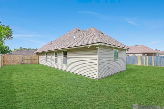 11465 Rossow Ct, Denham Springs, LA 70726