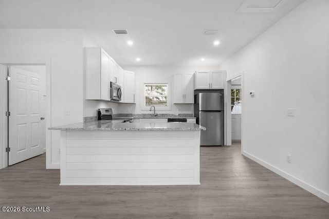 656 SE Ridge Road, Darien, GA 31305