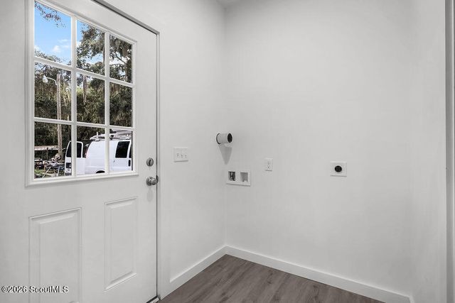 656 SE Ridge Road, Darien, GA 31305