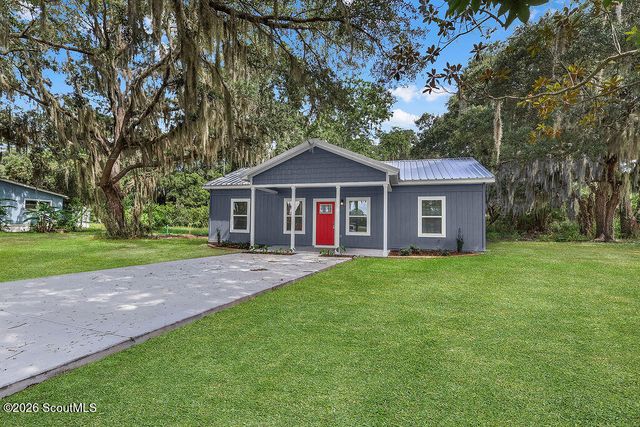 656 SE Ridge Road, Darien, GA 31305