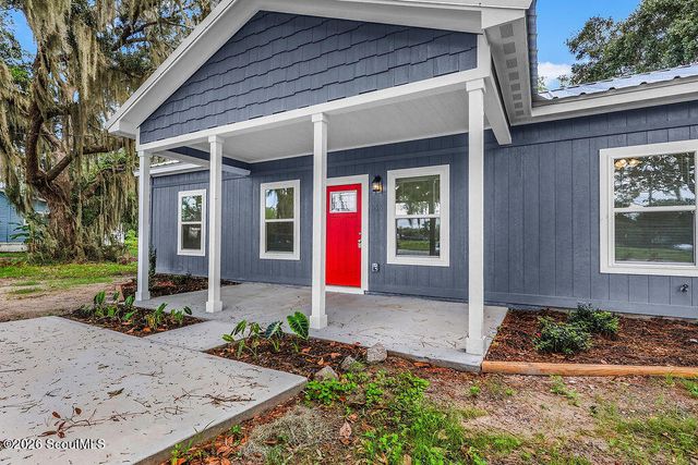 656 SE Ridge Road, Darien, GA 31305