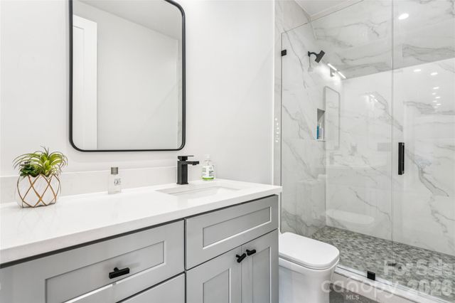 3078 Mountain Creek Drive, Sherrills Ford, NC 28673