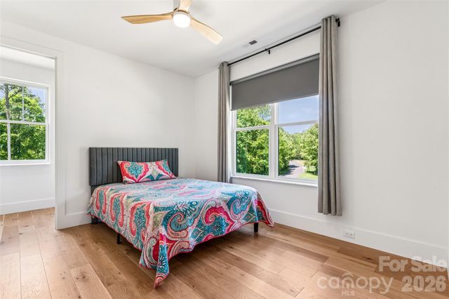 3078 Mountain Creek Drive, Sherrills Ford, NC 28673