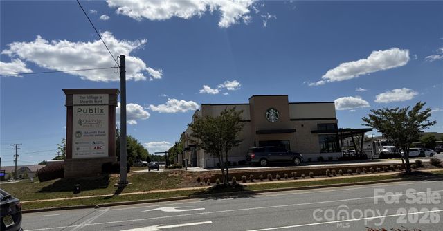 3078 Mountain Creek Drive, Sherrills Ford, NC 28673