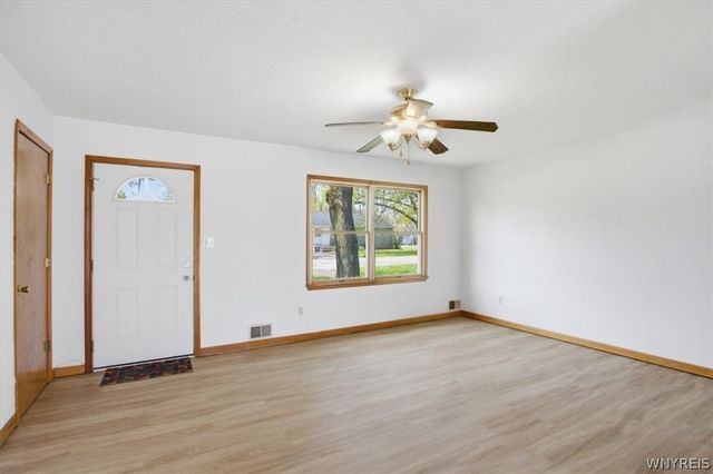 3125 Portland Street, Niagara, NY 14305