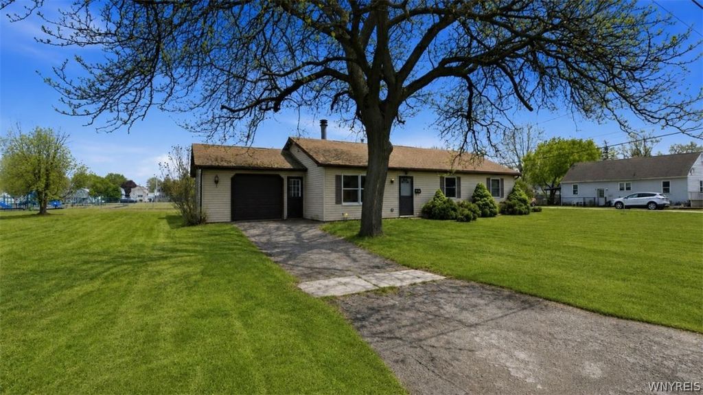 3125 Portland Street, Niagara, NY 14305
