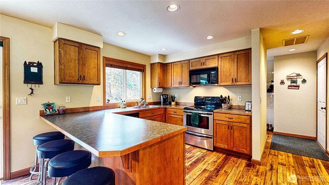 80 Evergreen Way, Easton, WA 98925